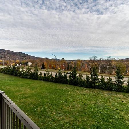 Initial - Boho - Mont-Sainte-Anne Apartment Beaupre Luaran gambar