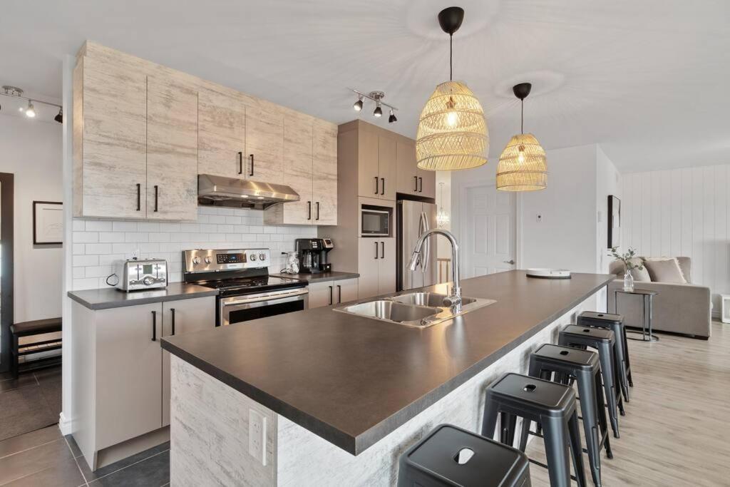 Initial - Boho - Mont-Sainte-Anne Apartment Beaupre Luaran gambar